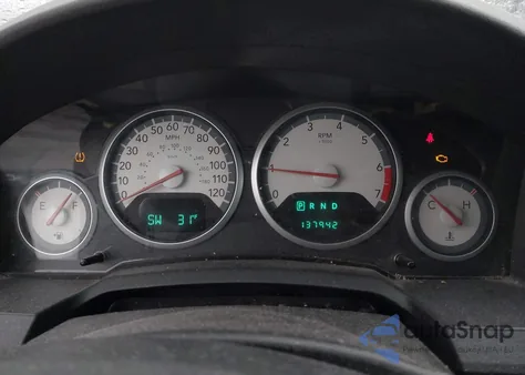 2010 Dodge Grand Caravan Sxt z USA, uszkodzony, nr VIN 2D4RN5D1XAR107334